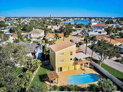 430 Harbor Dr S Indian Rocks Beach, FL 33785