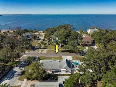 520 Ohio Ave Crystal Beach, FL 34681