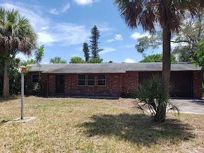 2240 Kidwin Lane Lake Worth Beach, FL 33461