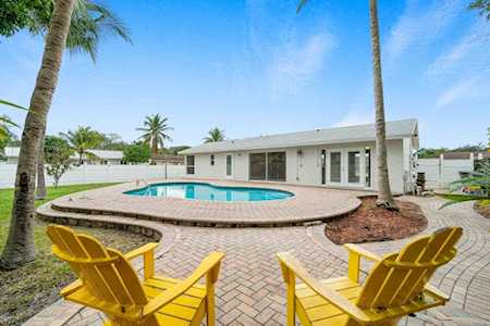 10871 Winding Creek Way Boca Raton, FL 33428