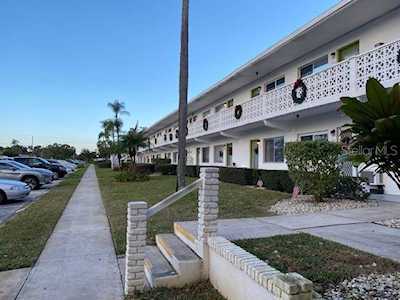 8455 112th St #205 Seminole, FL 33772