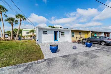 707 S Saint Judes Drive Dr #1 Longboat Key, FL 34228