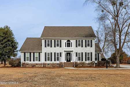 676 Hardy Road Snow Hill, NC 28580