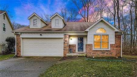 2808 Sunnyfield Ct Indianapolis, IN 46228