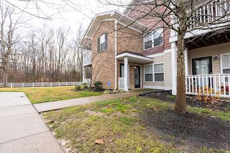 6502 Brook Bend Way #111 Louisville, KY 40229