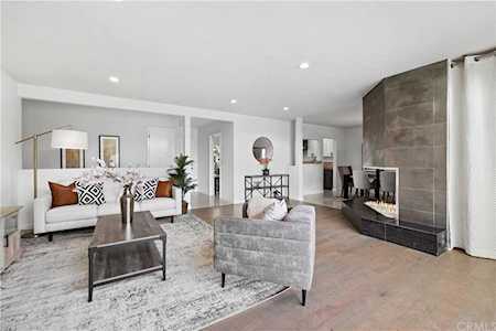 1207 Parnell Place Costa Mesa, CA 92626