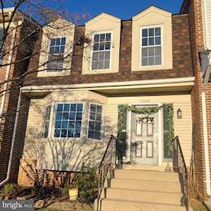 13220 Grand Junction Dr Fairfax, VA 22033
