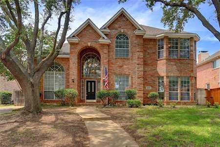 2705 Pin Oak Drive Grapevine, TX 76051