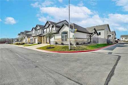 11800 Malamute RD #1903 Austin, TX 78748