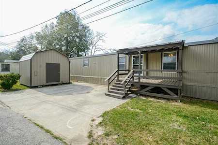 22594 Cuttler Rd New Caney, TX 77357