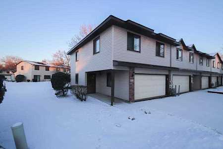 8561 Maplebrook Parkway N Brooklyn Park, MN 55445