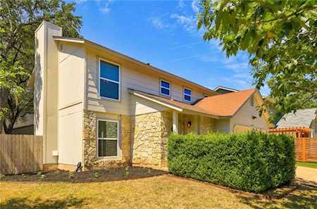 4907 Hawkhaven LN Austin, TX 78727