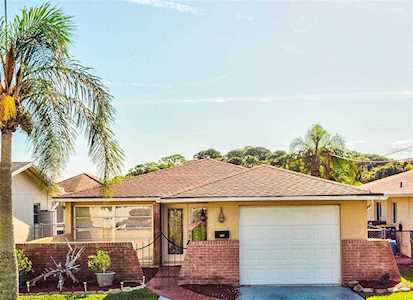 4938 Pompano Dr New Port Richey, FL 34652