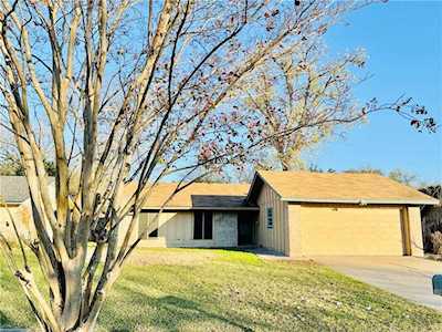 5309 Fort Clark DR Austin, TX 78745