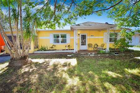 10804 71st Ave N Seminole, FL 33772