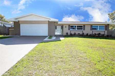 1637 Souvenir Dr Clearwater, FL 33755
