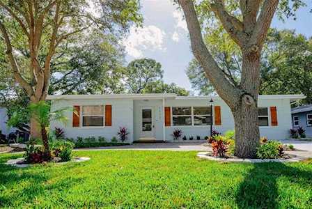 1555 Magnolia Dr Clearwater, FL 33756