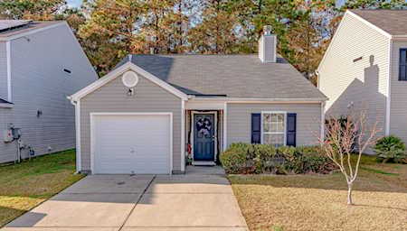 155 Coosawatchie St Summerville, SC 29485