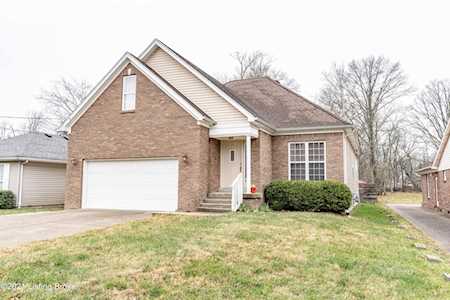 518 Old Harrods Creek Rd Louisville, KY 40223
