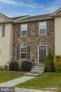 31 Judges Ct Inwood, WV 25428