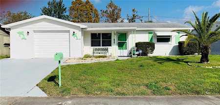 3519 Dickens Dr Holiday, FL 34691