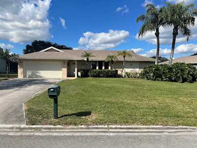 196 Natchez Trace Avenue Royal Palm Beach, FL 33411