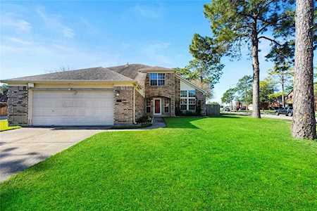 830 Fern Springs Ct Houston, TX 77062