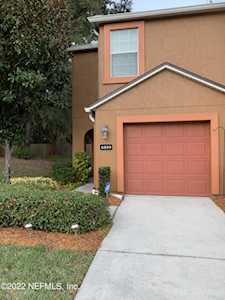 6899 Lake Mist Ln Jacksonville, FL 32210