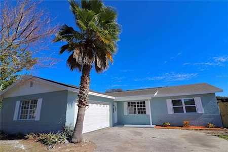 1015 Croydonwood CIRCLE Brandon, FL 33510