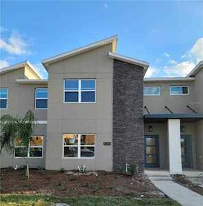 4206 Paragraph Dr Kissimmee, FL 34746