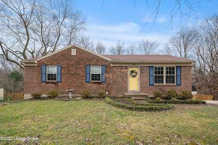 8105 Amity Ln Louisville, KY 40220