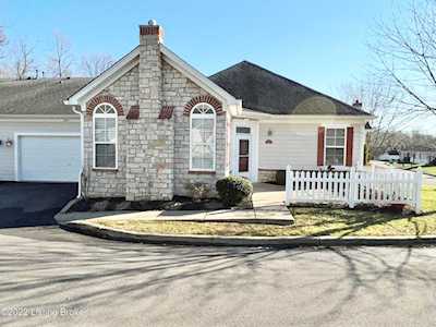 4437 Pinnacle View Pl Louisville, KY 40272