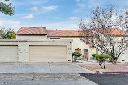 2512 Court St Las Vegas, NV 89121