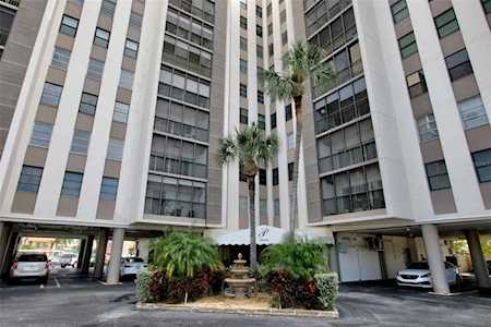 10355 Paradise Blvd #1010-1 Treasure Island, FL 33706