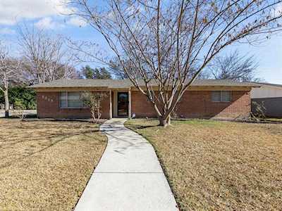 5229 Rutland Avenue Fort Worth, TX 76133