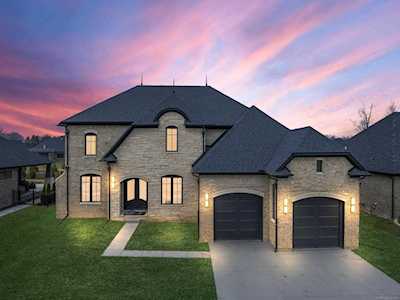 14151 Kings Park Court Shelby Twp, MI 48315