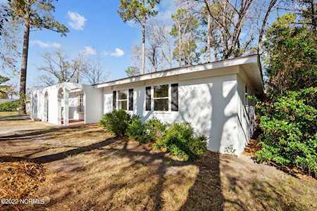 109 Parliament Drive Wilmington, NC 28411