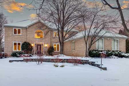 20 Sherwood Dr Lincolnshire, IL 60069