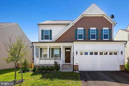 9335 Tamberly Ln Manassas Park, VA 20111