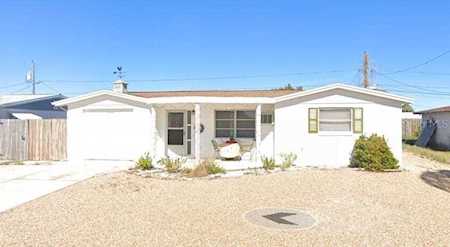 4935 Phoenix Ave Holiday, FL 34690