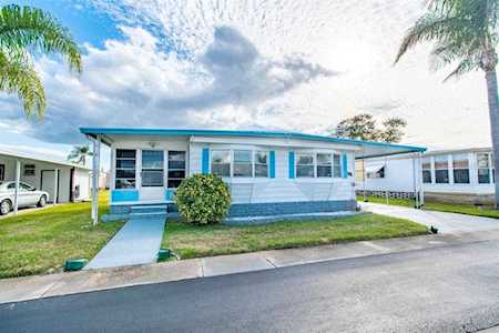 227 Dixie Ln Tarpon Springs, FL 34689