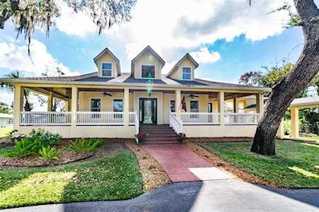 8013 Linesider Dr Riverview, FL 33578