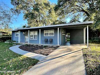 7912 Le Mans Dr Jacksonville, FL 32210