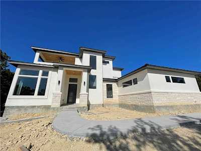 712 Bluffwater WAY Lago Vista, TX 78645