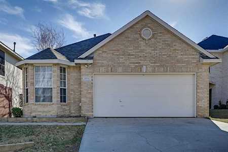 4936 Glenscape Trail Fort Worth, TX 76137