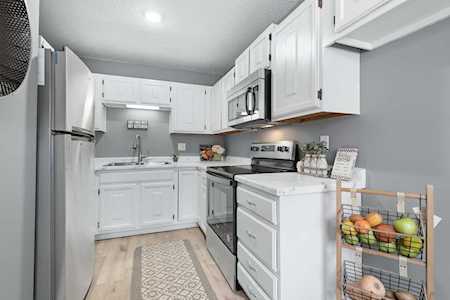 417 Robert Street S Saint Paul, MN 55107