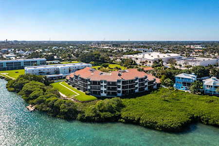 200 Waterway Road #204 Tequesta, FL 33469