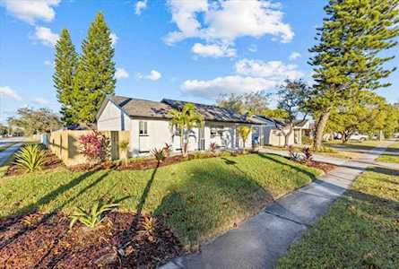 3215 Seven Springs Blvd New Port Richey, FL 34655