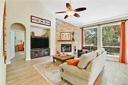 7036 Auckland DR Austin, TX 78749