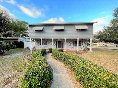 1000 Chinaberry Rd Clearwater, FL 33764
